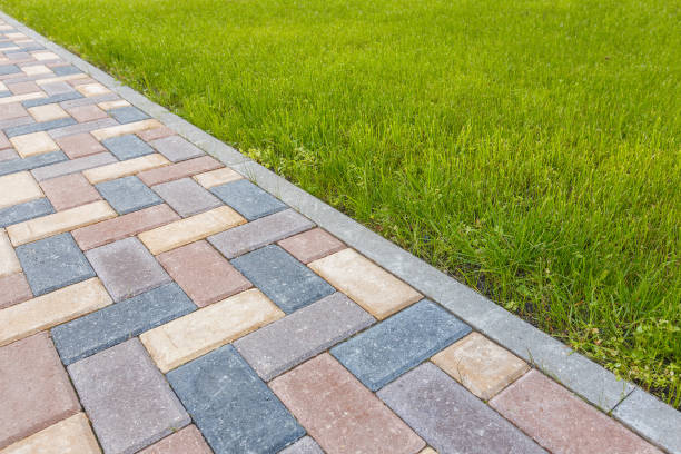 Best Driveway Pavers Cost  in Collinsvle, IL